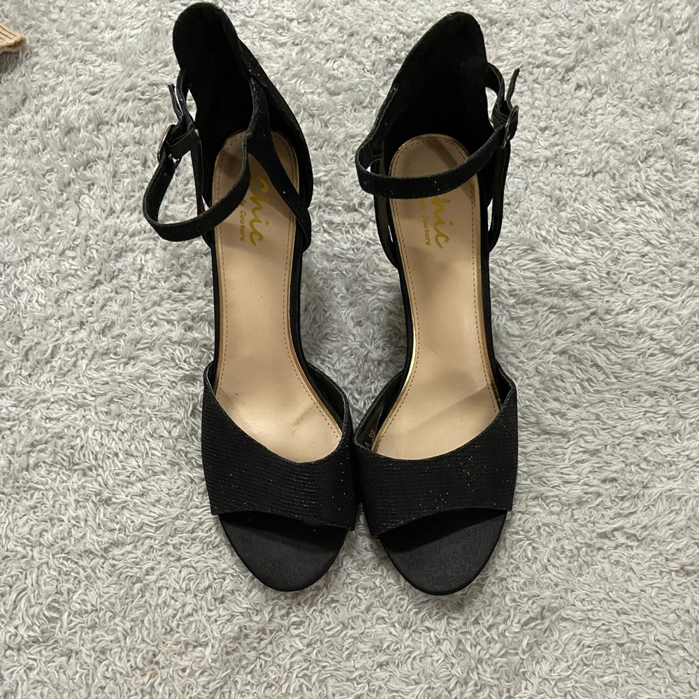 Women’s shoes